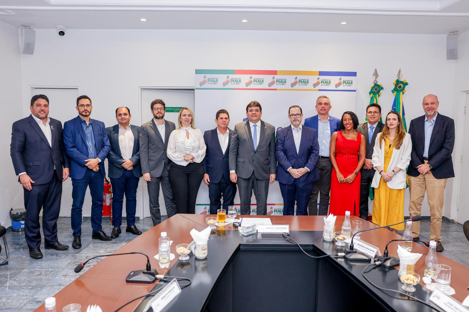 Piauí assina contrato de R$ 8,5 bi para levar água e esgoto tratados a todo o Estado