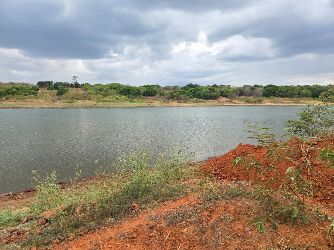 Águas do Piauí fará dragagem no Açude Joana para aumentar volume de captação
