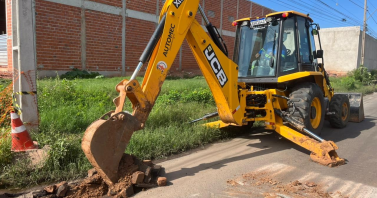 Águas do Piauí investe em extensão de rede para melhorar abastecimento no bairro Bomba, em Picos