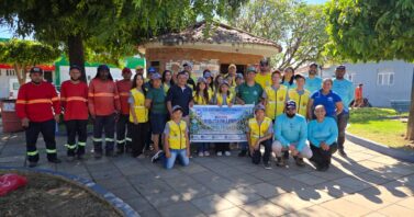 Em Itainópolis, Águas do Piauí promove ação de limpeza às margens do Rio Itaim